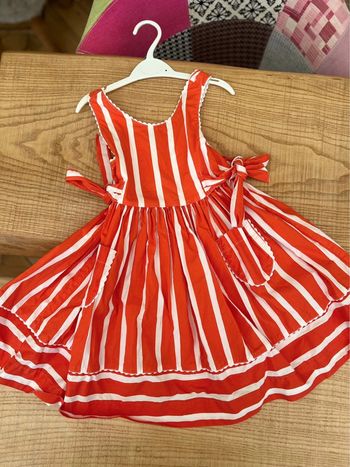 Robe à l’heure été anglaise 4 ans 104 cm dos nu orange blanche