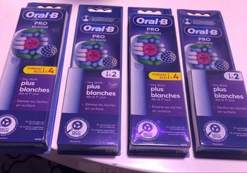 Lot 4 paquets de brossettes oral b 3D white