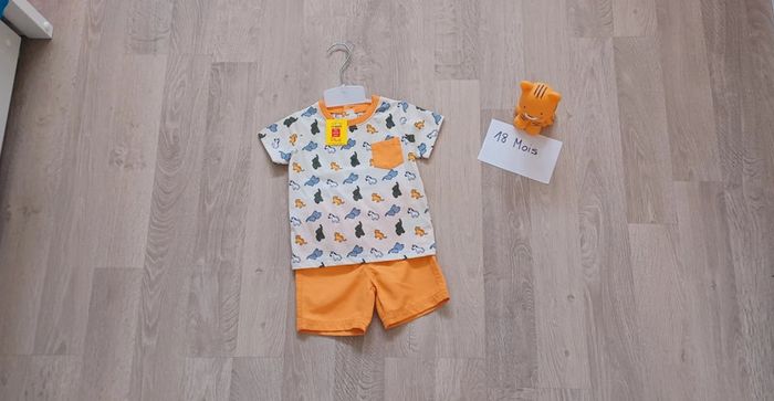 Ensemble bébé garçon, motif petits animaux Plus Collection, taille 18 mois, neuf avec étiquette.