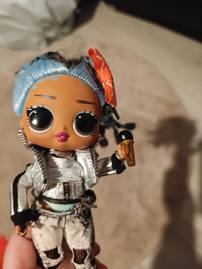 Poupée lol