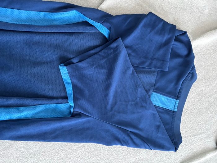 T shirt Nike Bleu - photo numéro 4
