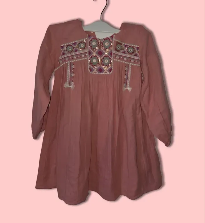 Robe rose Louise Misha