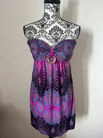 Très belle robe violette 🥰 taille 38/40