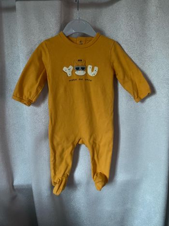 Pyjama d'été moutarde girafe lunettes 3 mois kiabi
