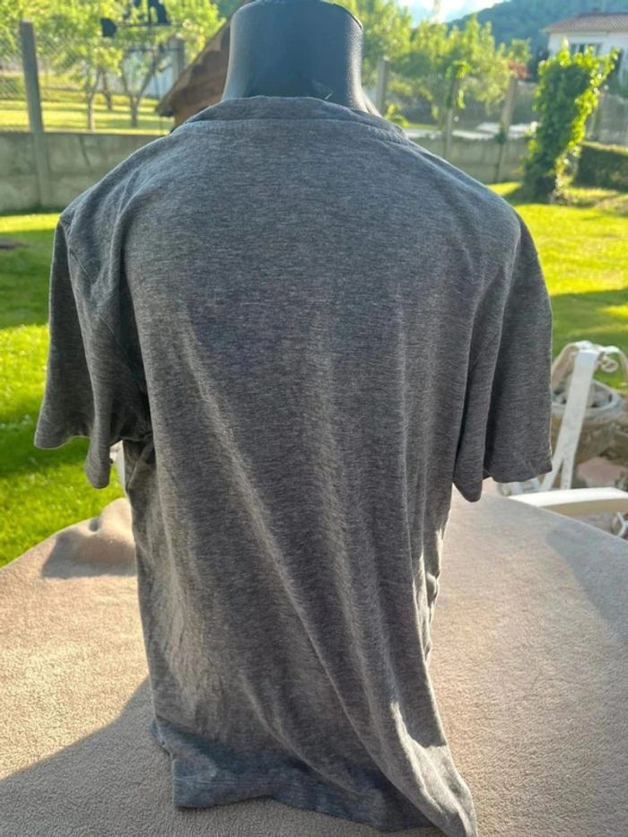T shirt 12 ans jack et Jones bon état - photo numéro 2