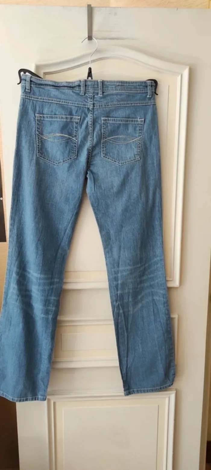 💐Jeans  - taille 44 -BWD- Très bon état peu porté 💐 - photo numéro 3