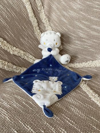 Peluche doudou mouchoir 14cm Simba toys tigre blanc et bleu parfait état