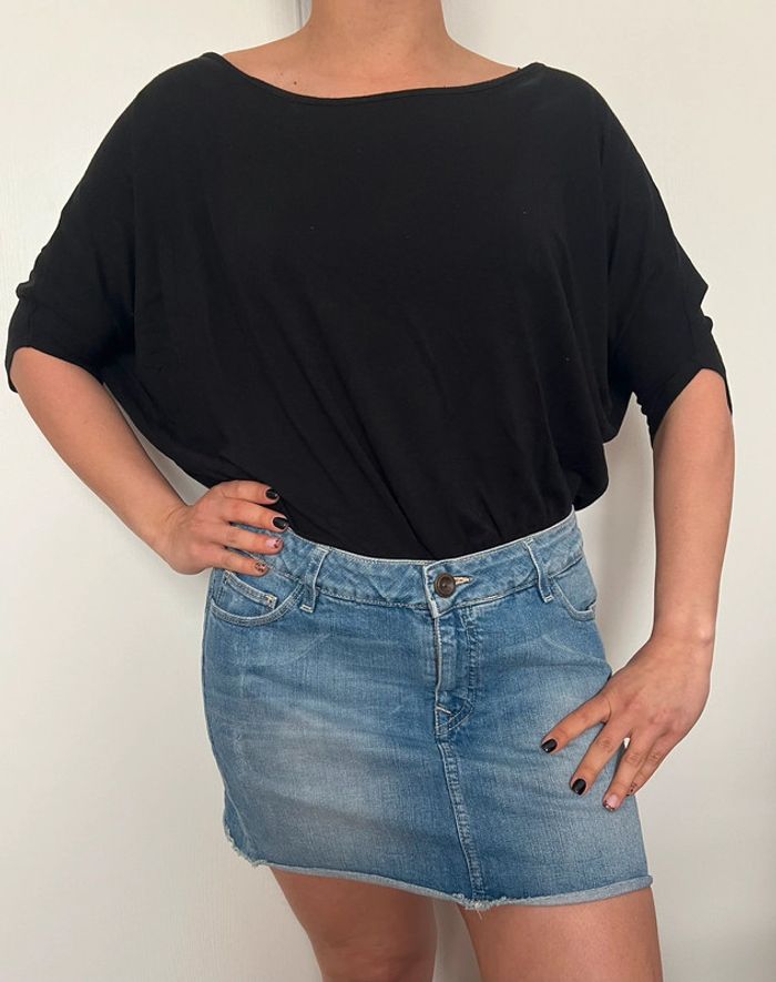 Ensemble Jupe en Jean + T-shirt noir Pimkie – Taille 40