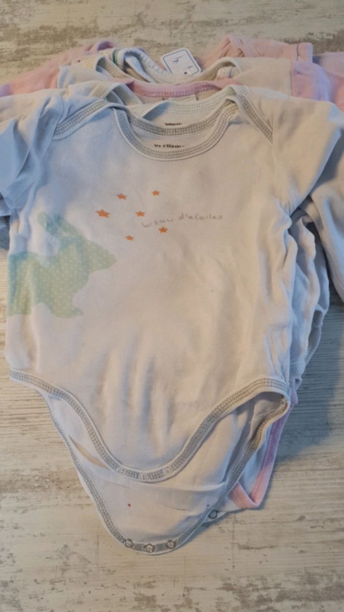 Lot de 12 bodies 12 mois - photo numéro 10