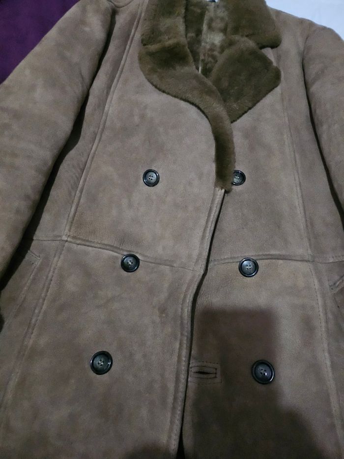 Manteau homme en mouton retourner taille 46.48  marque O'NED - photo numéro 2