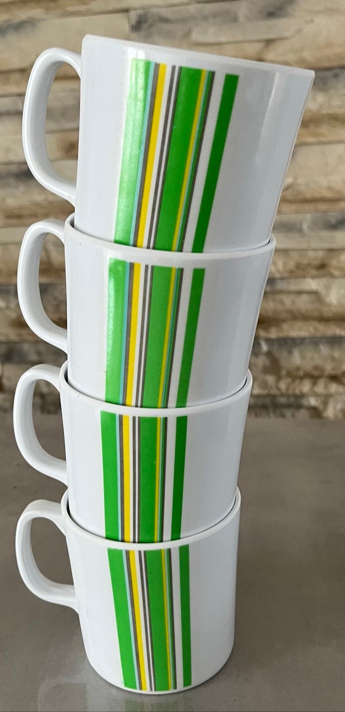 Tasses en plastique - photo numéro 5