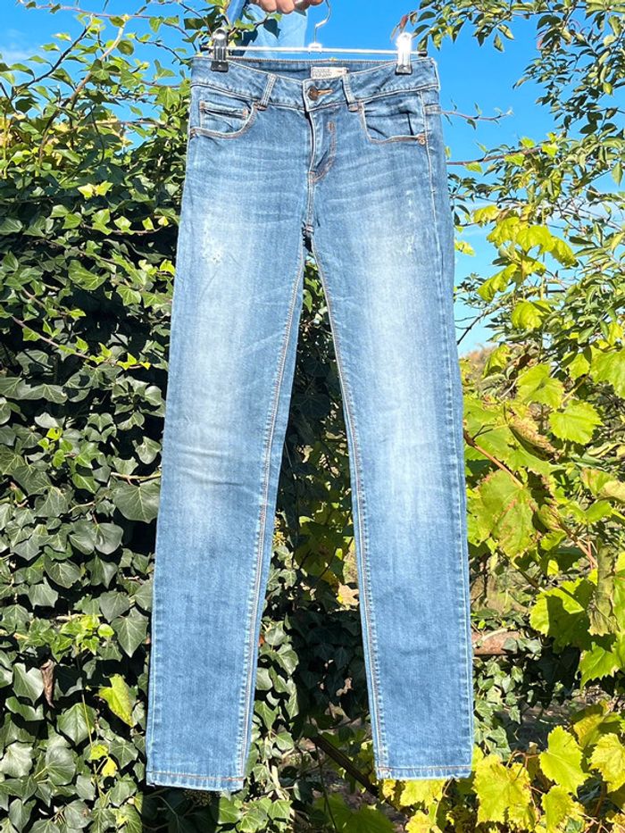 Jean skinny taille basse bleu nuancé - photo numéro 2