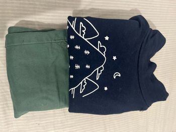 Ensemble haut longues manches et pantalon