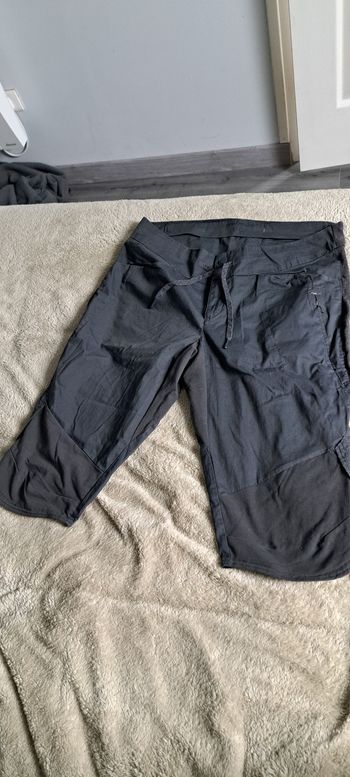Pantacourt femme taille L 