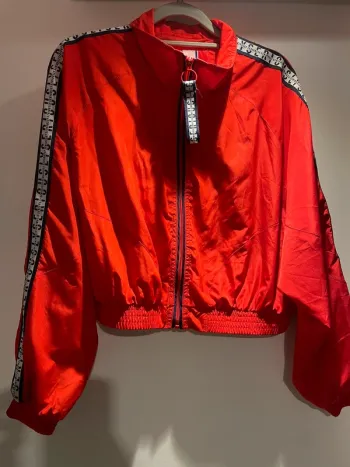 Veste de sport rouge Jennyfer taille 38 -M