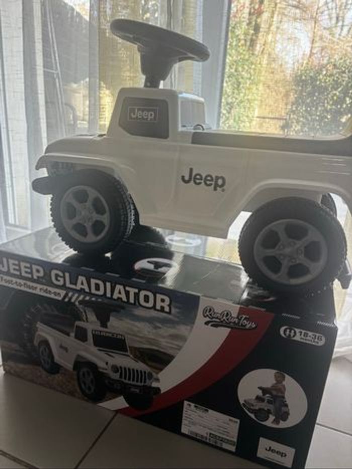 Voiture pousse pousse jeep - photo numéro 3