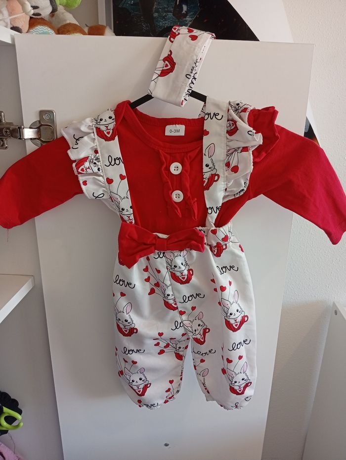 Lot vêtements fille 1 mois - photo numéro 4