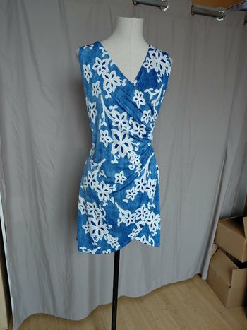 Très jolie robe chics femme T 38