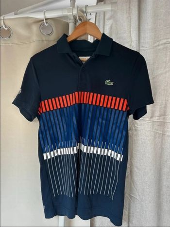 Polo Lacoste 🐊  Taille XS 📏