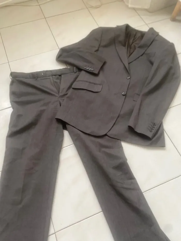 Très beau costume - M&S - 46/48 - photo numéro 2