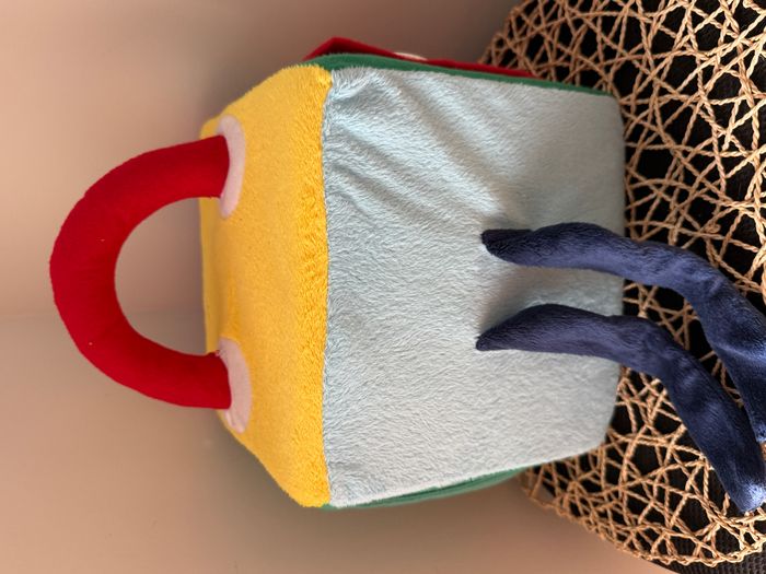 Jouet d'éveil cube sensoriel - photo numéro 5