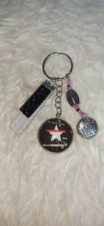 Porte clé marraine " Marraine qui déchire "