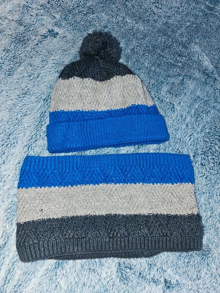 Ensemble bonnet et snood