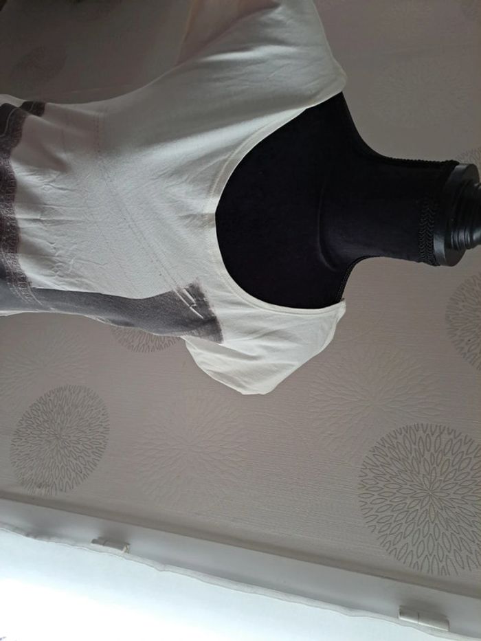 tee-shirt beige - photo numéro 3