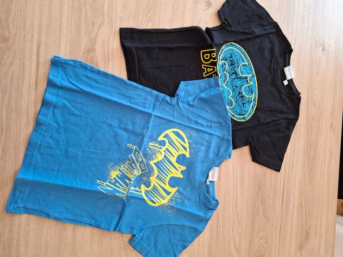 2 Tee-shirts batman 6/7 ans
