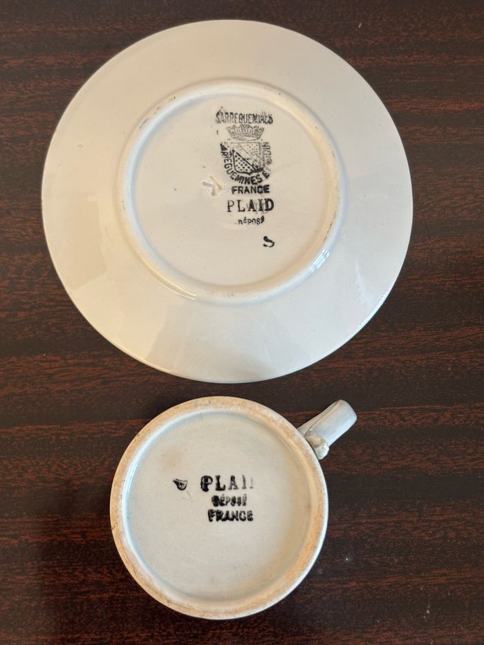 Ensemble de 6 tasses et soucoupes Digoin Sarreguemines Plaid - photo numéro 3