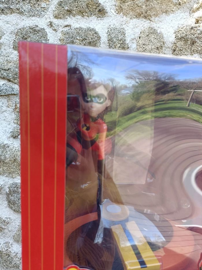 Figurine Disney elastigirl indestructibles - photo numéro 2