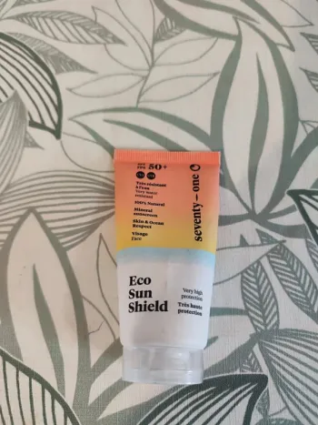 Seventy one ecran solaire tres resistant à l'eau spf 50+ 50ml valeur 24 €