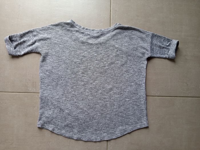 Très beau tee shirt en maille en très bon état - photo numéro 7