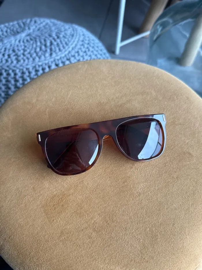 Lunette de soleil Retrosuperfuture Flat Top - Noire et or - parfait état - photo numéro 5