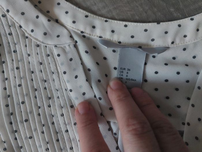 Chemise blouse H&M pois noire et blanche t 36 - photo numéro 3