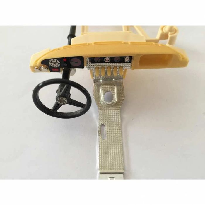 Tableau de bord + volant pièce détachée miniature jaguar type E 1961 1/18 burago #A15 - photo numéro 3