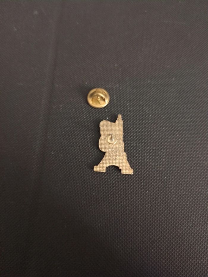 Pin's Tour Eiffel Paris Panda 🐼 - photo numéro 2