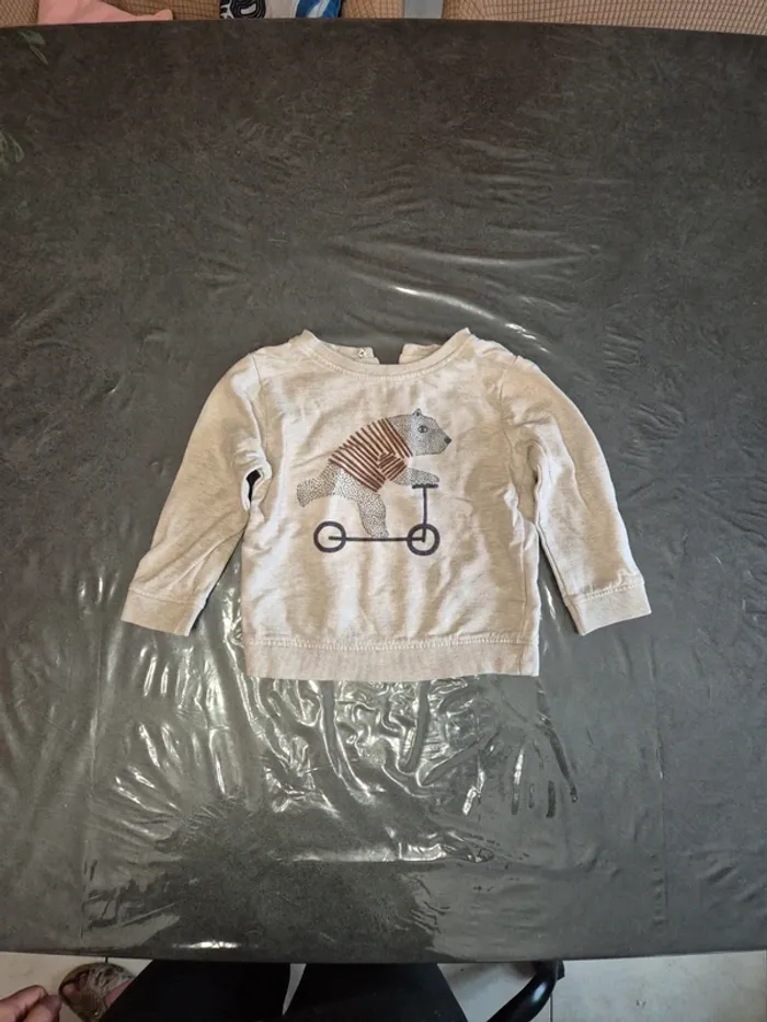 Pull garcon ours sur vélo