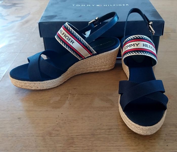Sandales compensées femme pointure 40 neuves