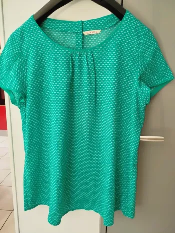 Top Camaïeu taille 40