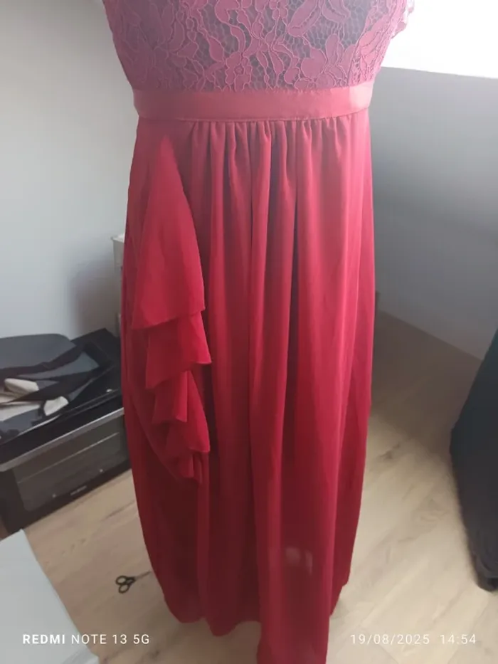 Magnifique robe longue bordeaux taille S - photo numéro 3