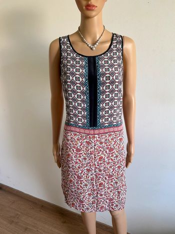 Robe imprimée en soie sans manches Caroll taille 36 TBE