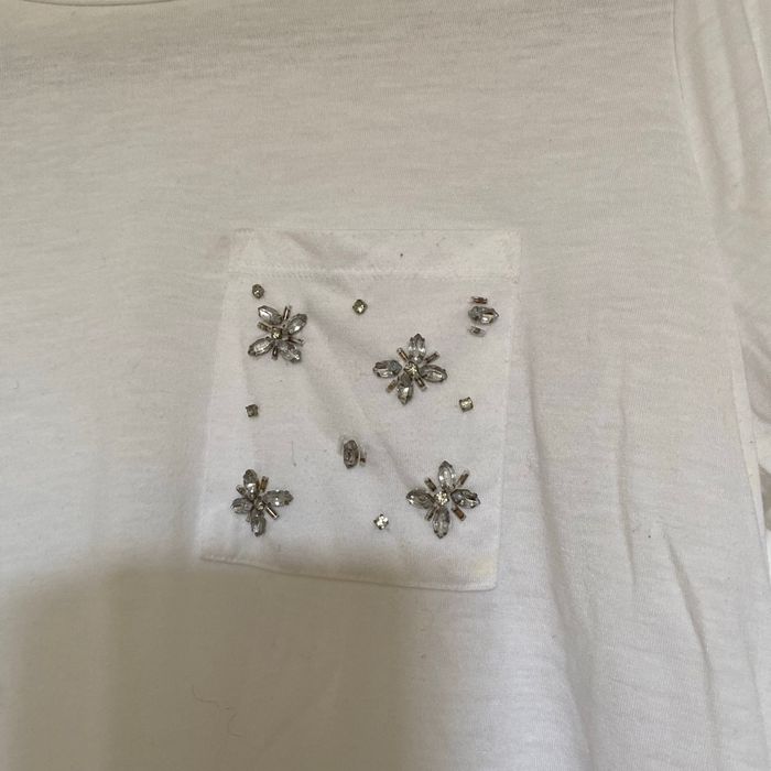 Tee shirt ornement strass poche poitrine - photo numéro 2