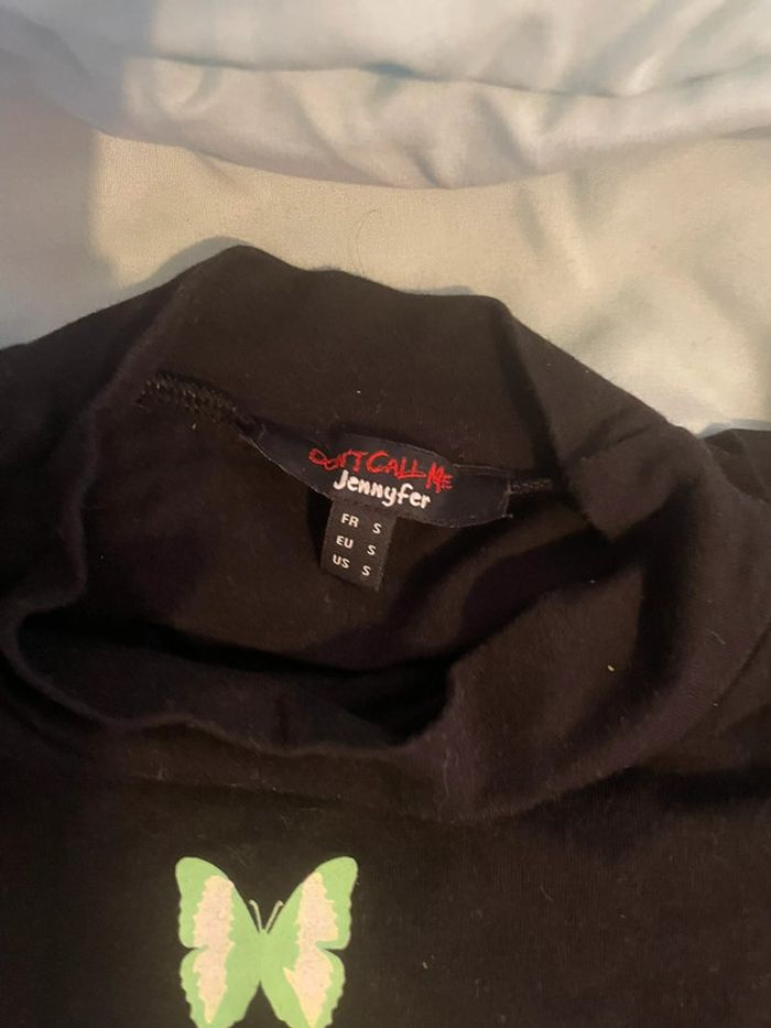 Robe noire col roulé avec papillons verts – style tendance Y2K - photo numéro 2