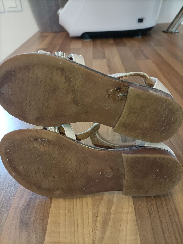 Sandales crème et argenté 29 - photo numéro 7