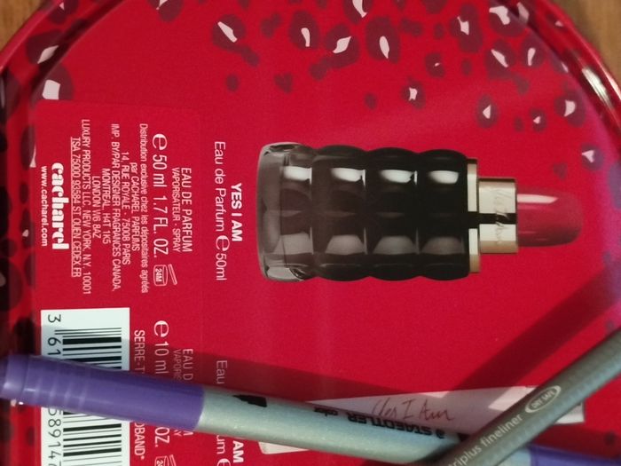 Yes i am Cacharel - photo numéro 7