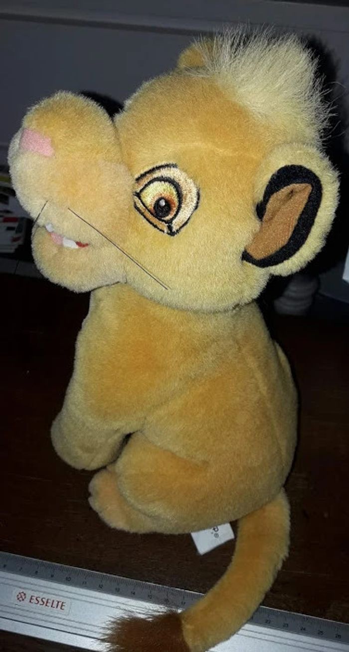 roi lion peluche