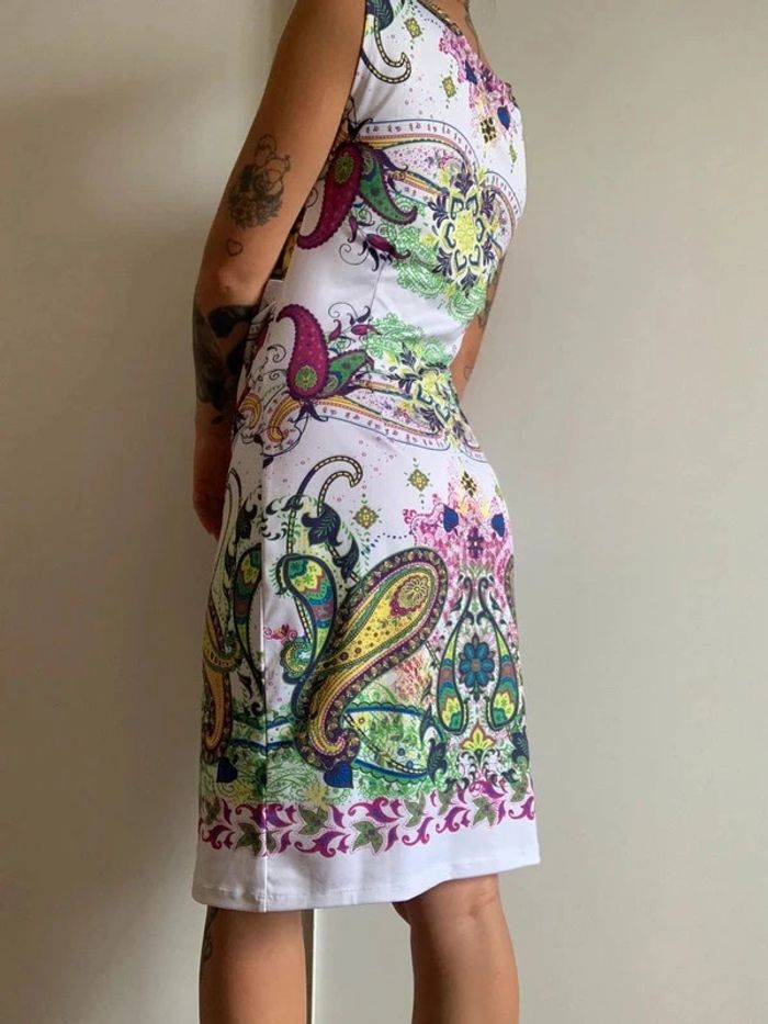 Robe blanche fleuris Rick Cardona taille m 38 - photo numéro 2