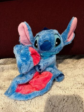Doudou stitch serviette neuf