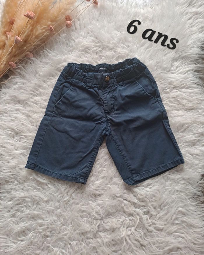 Short / bermuda marine kiabi 6ans
